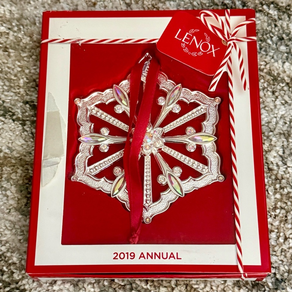 Lenox Ornament Snow Majesty-2019 - With Box